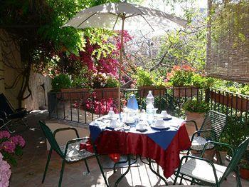 Couette-café The Garden